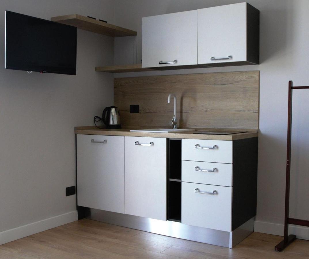 7 Lakes Aparthotel Burolo Bagian luar foto