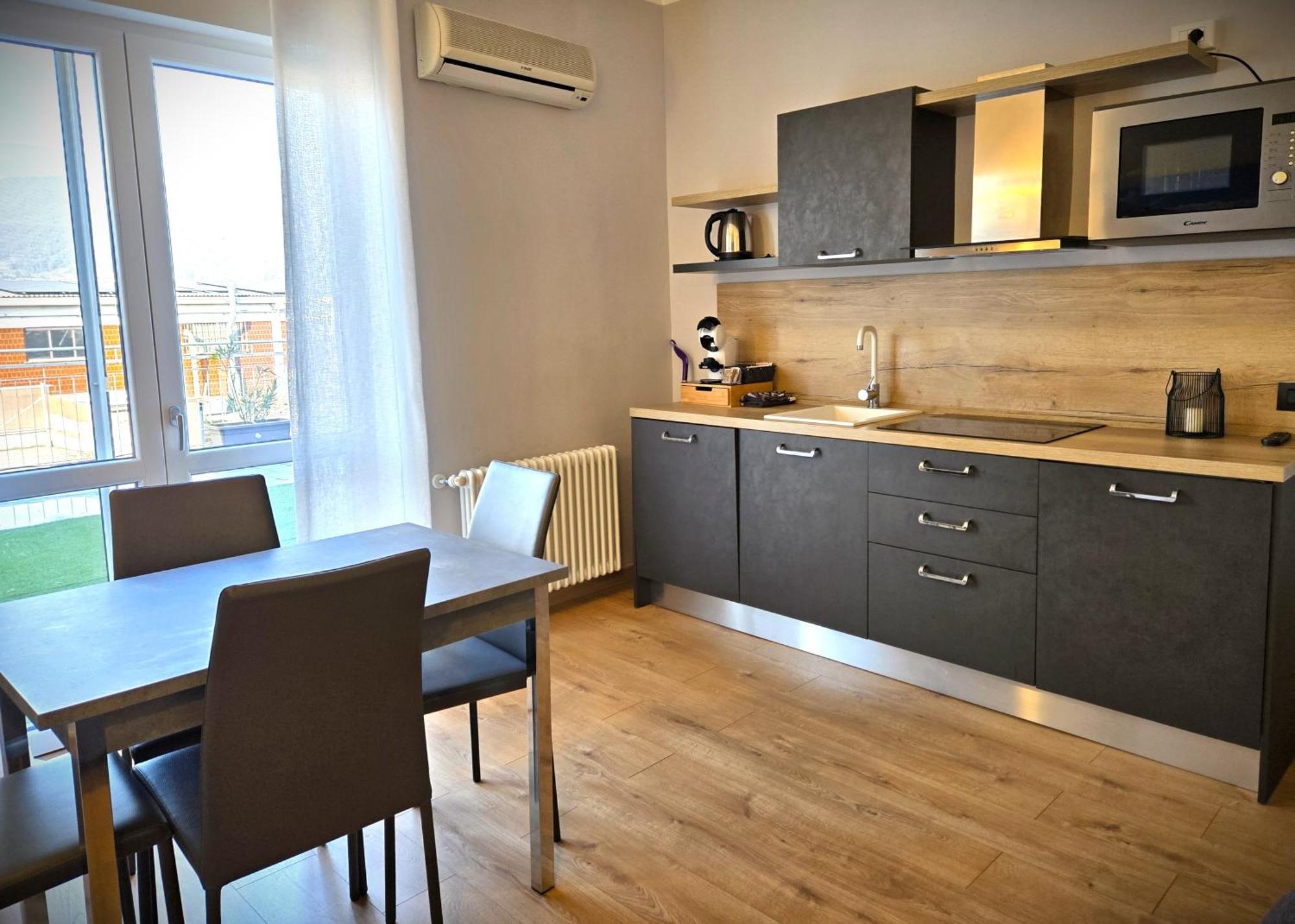 7 Lakes Aparthotel Burolo Bagian luar foto