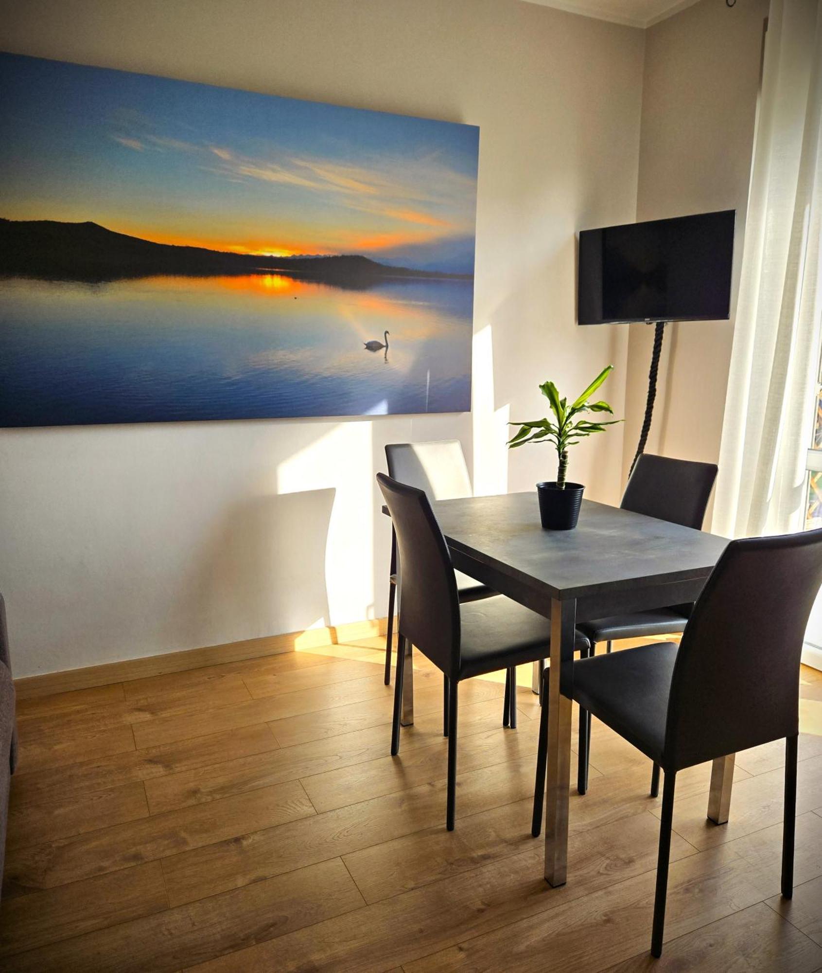7 Lakes Aparthotel Burolo Bagian luar foto