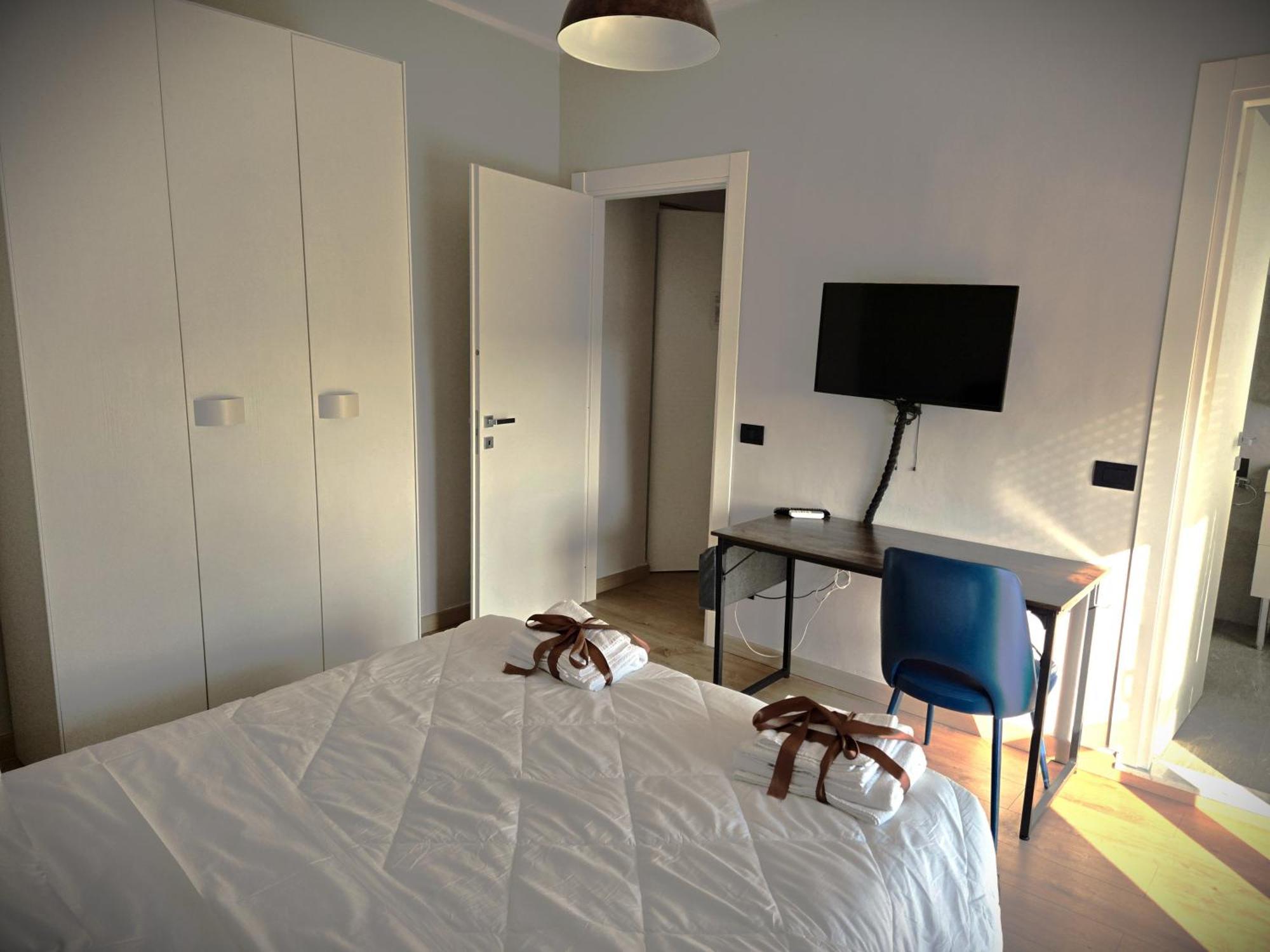 7 Lakes Aparthotel Burolo Bagian luar foto